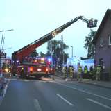 Feuerwehr löscht Dachstuhlbrand