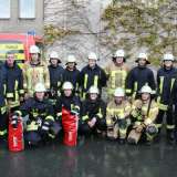 Zwölf Feuerwehrmänner haben erfolgreich den Lehrgang Absturzsicherung absolviert