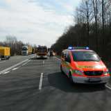 Lkw rast auf B 55 auf Trecker: 22-Jähriger in Spezialklinik 