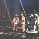 Manpower und viele Schläuche bei „Feuer“ bei  den Stadtwerken