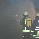 Manpower und viele Schläuche bei „Feuer“ bei  den Stadtwerken