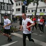 Feuerwehrleute absoliveren den Altstadtlauf 