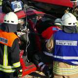 Interkommunale Zusammenarbeit bei Einsatzübung geprobt / Massenkarambolage hielt Retter in Atem