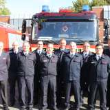 Mitarbeiter der Feuerwache befördert