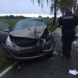 Anhänger löste sich und prallte in den Gegenverkehr