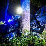 Schwerer Unfall: Baum-Kollision nach Kontrollverlust