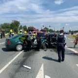 Schwerer Verkehrsunfall - vier Personen schwer verletzt