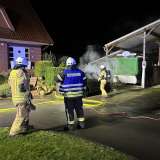 POL-SO: Lippstadt-Benninghausen - Pkw-Brand auf einem Hofgelände