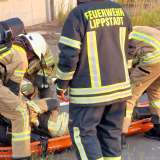 Kameradenrettung bei Feuerwehr Übung trainiert / Mayday Lage hielt Löschzug in Atem 
