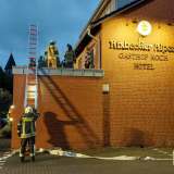 Übung des Löschzuges 5 im Hotel Rixbecker Alpen in Rixbeck