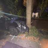 Beifahrerin schwer verletzt