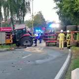 POL-SO: Verkehrsunfall auf der Holzstraße - Anhänger kippt um, Fahrer leicht verletzt
