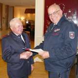 Ein Leben für die Feuerwehr – Treffen der Ehrenabteilung in Mettinghausen – Dank und Auszeichnungen für jahrzehntelanges Engagement