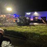 Fahrzeug überschlagen - Drei Personen leicht verletzt