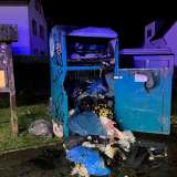 POL-SO: Zwei brennende Altkleidercontainer - Eine aggressive Tatverdächtige