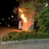 POL-SO: Zwei brennende Altkleidercontainer - Eine aggressive Tatverdächtige