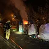 POL-SO: Brand eines Altkleidercontainers - Tatverdächtige in Gewahrsam genommen