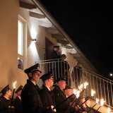 Mit klingendem Spiel und Fackelschein: Feuerwehr gratuliert zum 80. Geburtstag