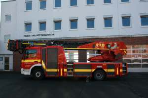 Drehleiter automatisch mit Korb