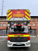 Drehleiter automatisch mit Korb