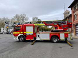 Drehleiter automatisch mit Korb