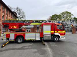 Drehleiter automatisch mit Korb