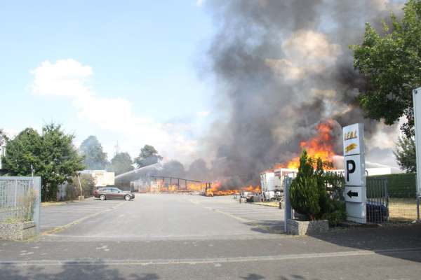 https://www.feuerwehr-lippstadt.de/grafiken/image.php?width=600&height=450&image=/grafiken/einsaetze/6496/1img_9577.jpg